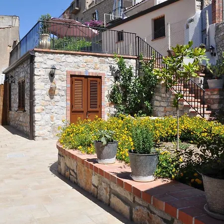 In Centro Storico Caccamo